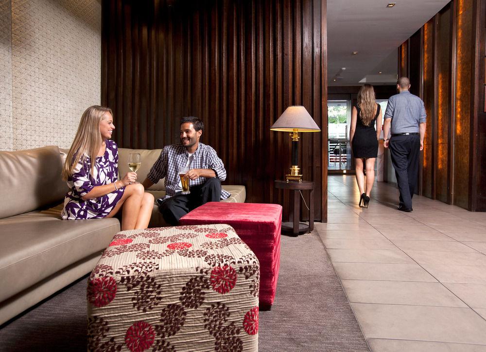 Hotel Crowne Plaza Melbourne Carlton By Ihg Exterior foto